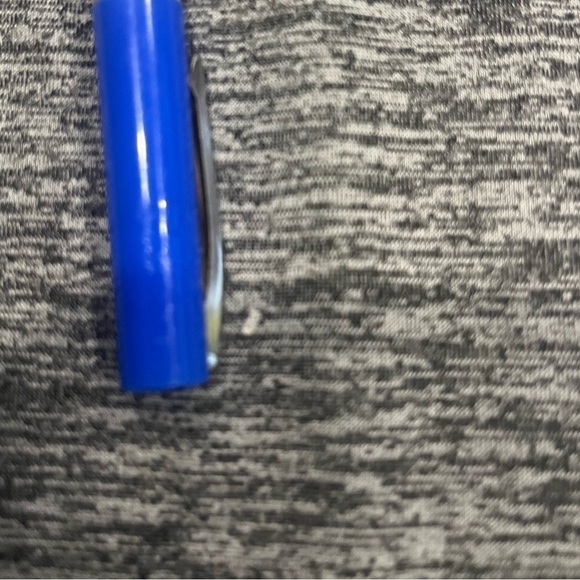 Sketchers sport - women’s size small T-shirt - Picture 3 of 3